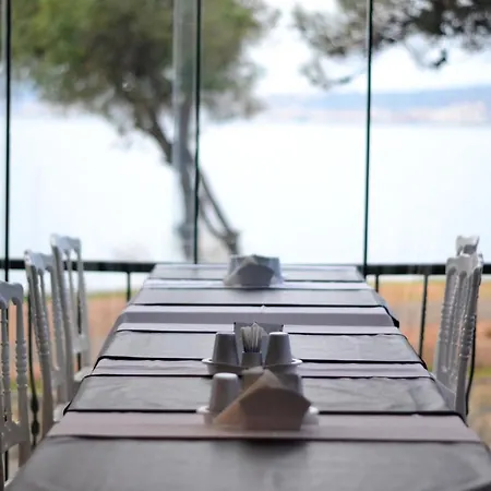 Camlik 87 Hotel Ayvalik