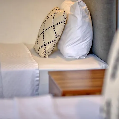 Hotel Camlik 87 *