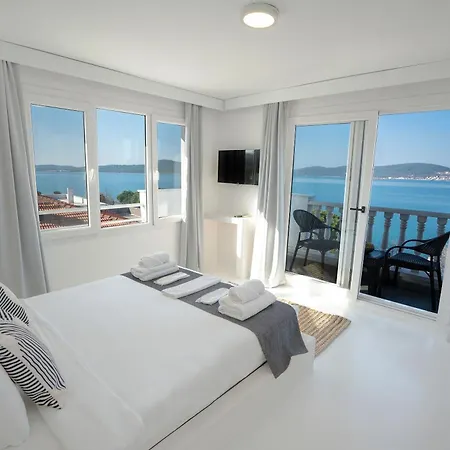 Camlik 87 Hotel Ayvalik