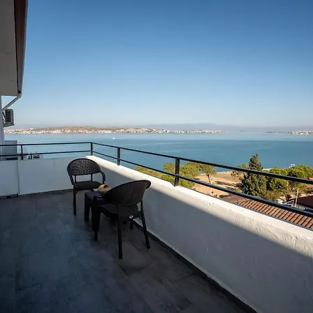 Otel çamlık 87 Ayvalık