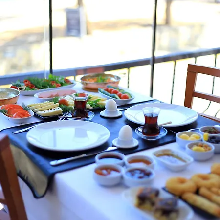 Camlik 87 Hotel Ayvalı