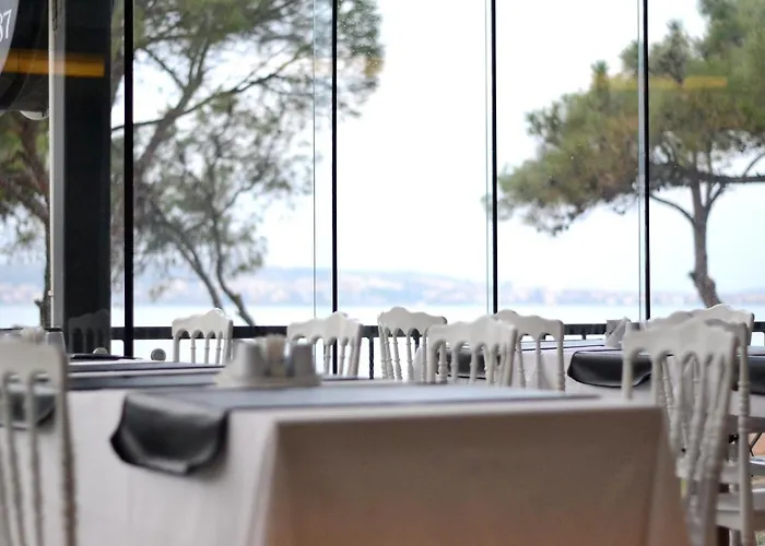 Hotel çamlık 87 Ayvalık Ayvalı