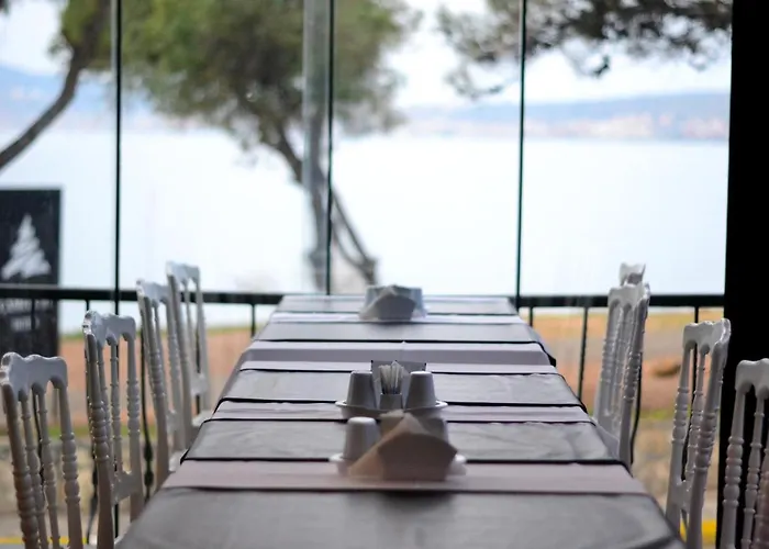 çamlık 87 Ayvalık Hotel Ayvalı