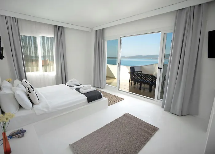 Camlik 87 Hotel Ayvalı