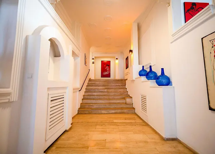 Camlik 87 Hotel Ayvalı